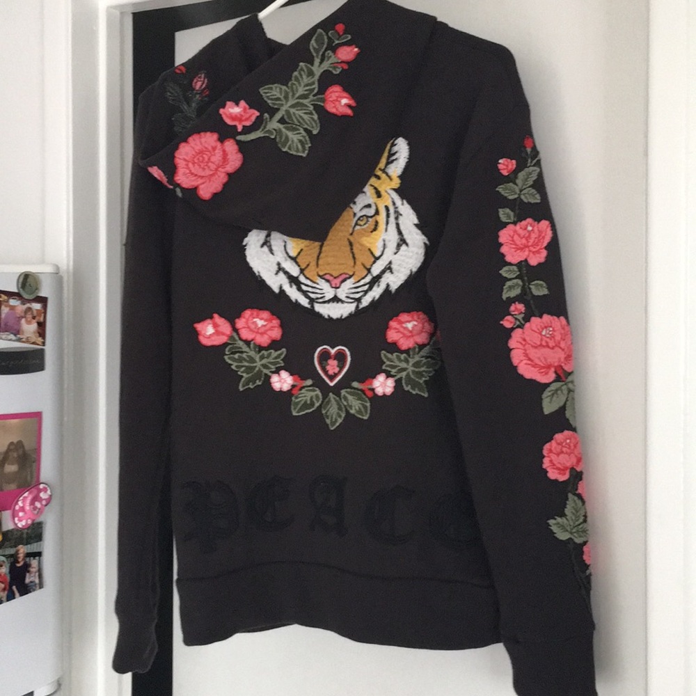 CHASER HOODED SWEATSHIRT